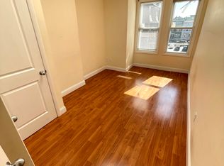 58 London St #3, Boston, MA 02128