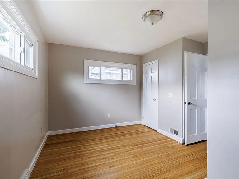 1619 South Ave — Photo 15