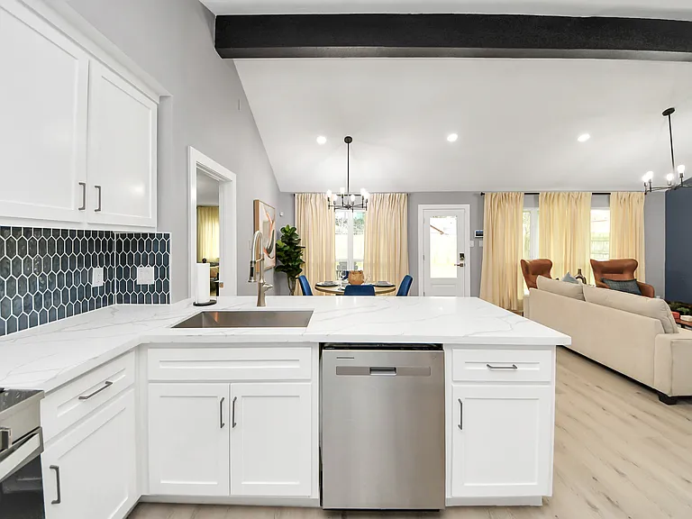 Falcon Meadow Dr — Photo 45