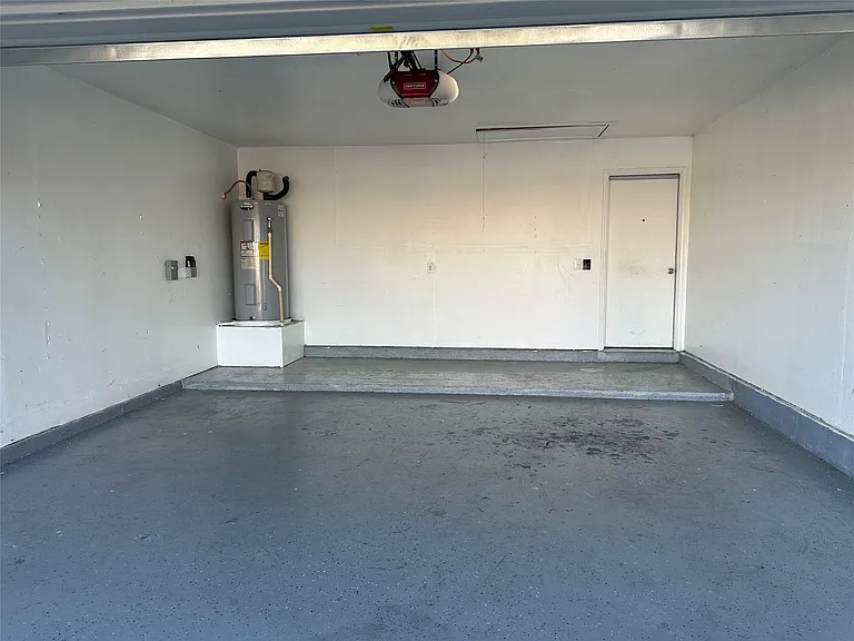 3505 Stephans St — Photo 34