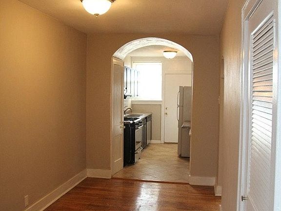 4th image of 815 Leland Ave APT 2N