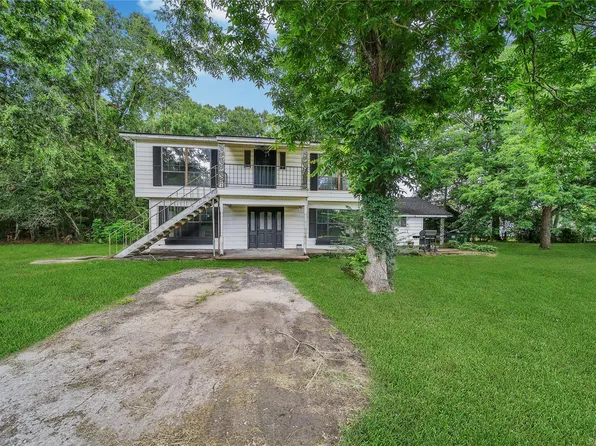 1206 N Cleveland St, Dayton, TX 77535