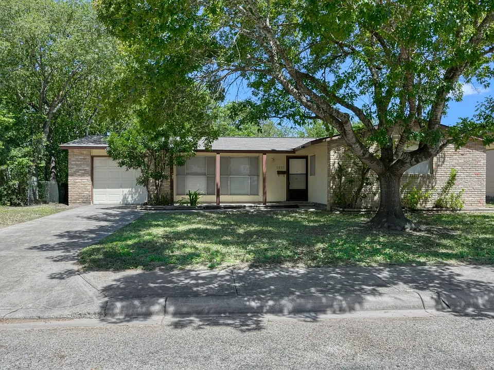 1037 Valley Forge Dr