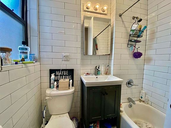 4th image of 166 Rogers Ave APT 3L