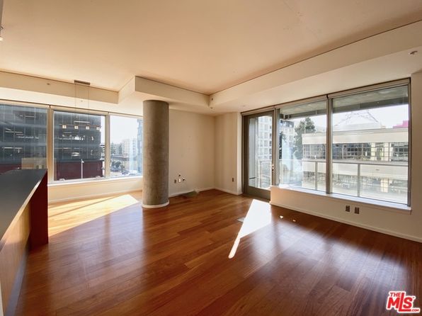 1155 S Grand Ave APT 401