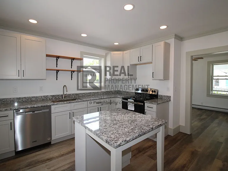17 High St — Photo 3