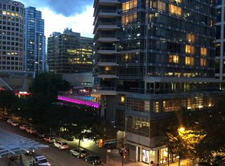 1060 Alberni St #506, Vancouver, BC V6E 4K2