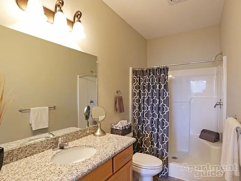 Riverbend Apartments — Photo 19