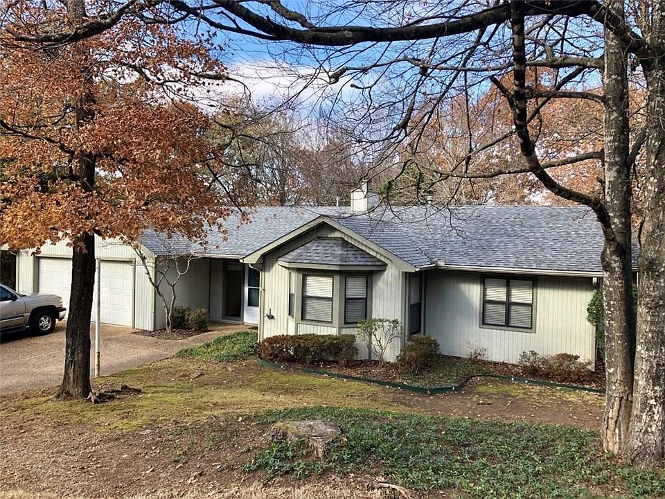 1st image of 1062 E Dogwood Ln