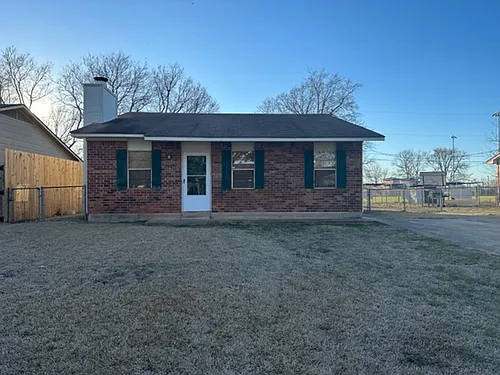 1315 Norris Dr Photo 1