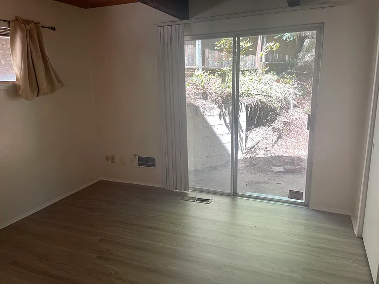 1645 River St — Photo 11