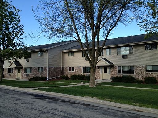 2nd image of 115 Hospital Dr APT 2