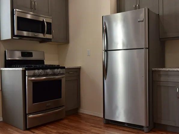 665 E 39th St, Brooklyn, NY 11203