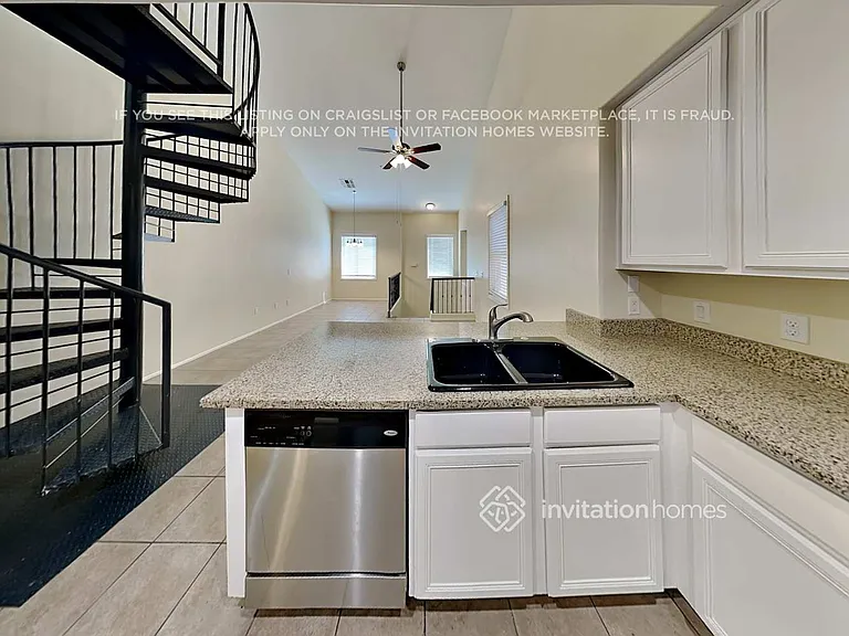 4084 E Windsor Dr — Photo 14