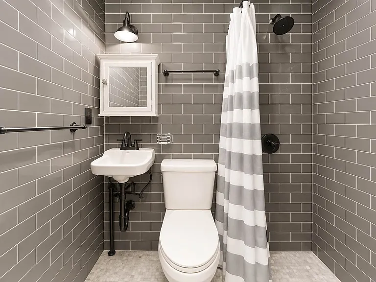 729 Meeker Ave #2B — Photo 8