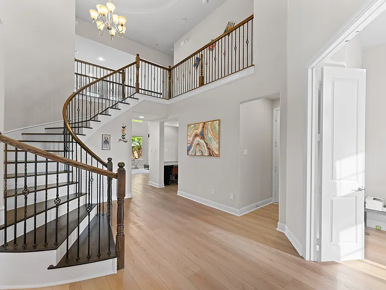 4195 Kate Dr — Photo 4