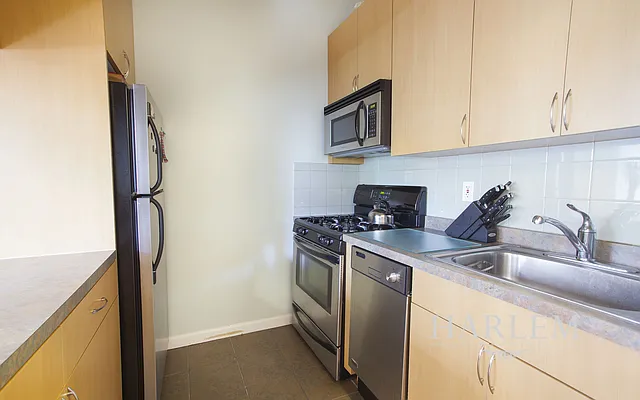 Rented by Compass | media 32