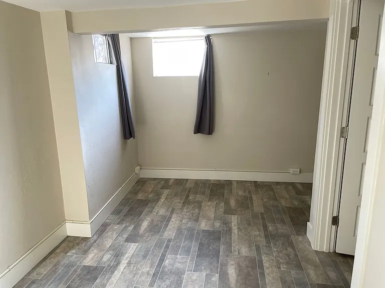 1405 E Washington St — Photo 20