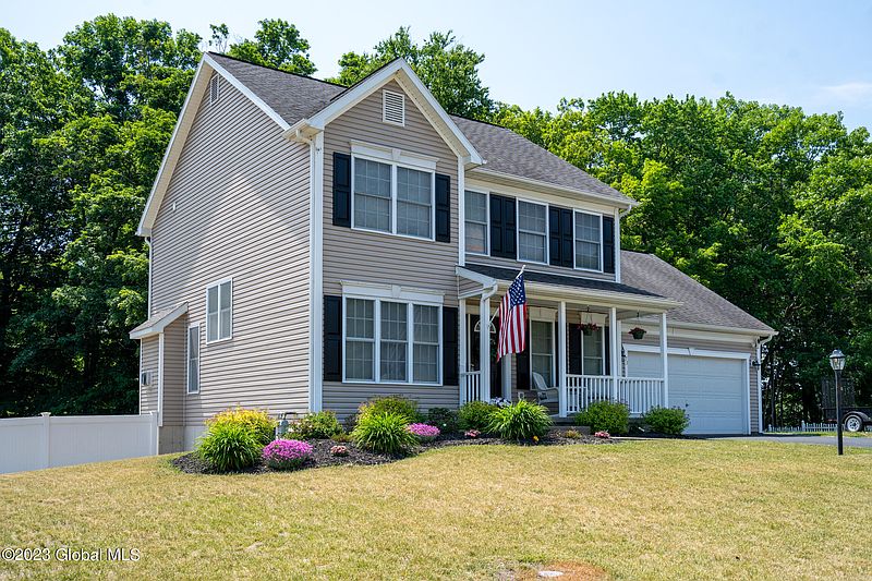 2nd image of 73 Valleywood Drive