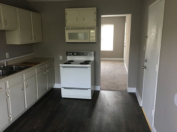 4th image of 1311 Claranette Ct APT D