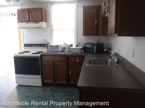 2nd image of 437 Clarendon Ave #435