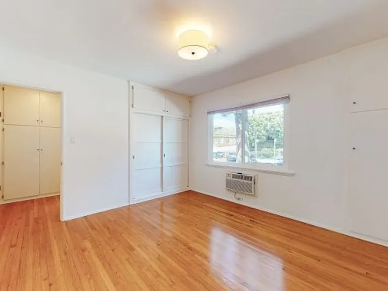 11284 Montana Ave #1 — Photo 10