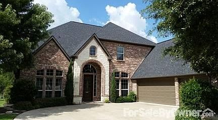 1st image of 2929 Oak Point Dr