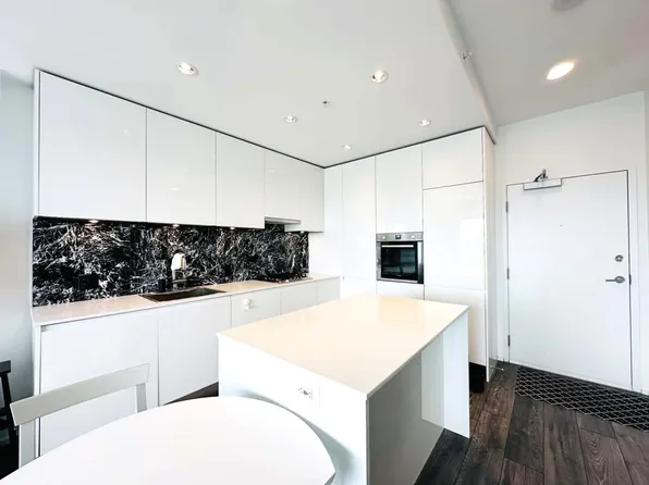 4650 Brentwood Blvd #4203, Burnaby, BC V5C 0M3
