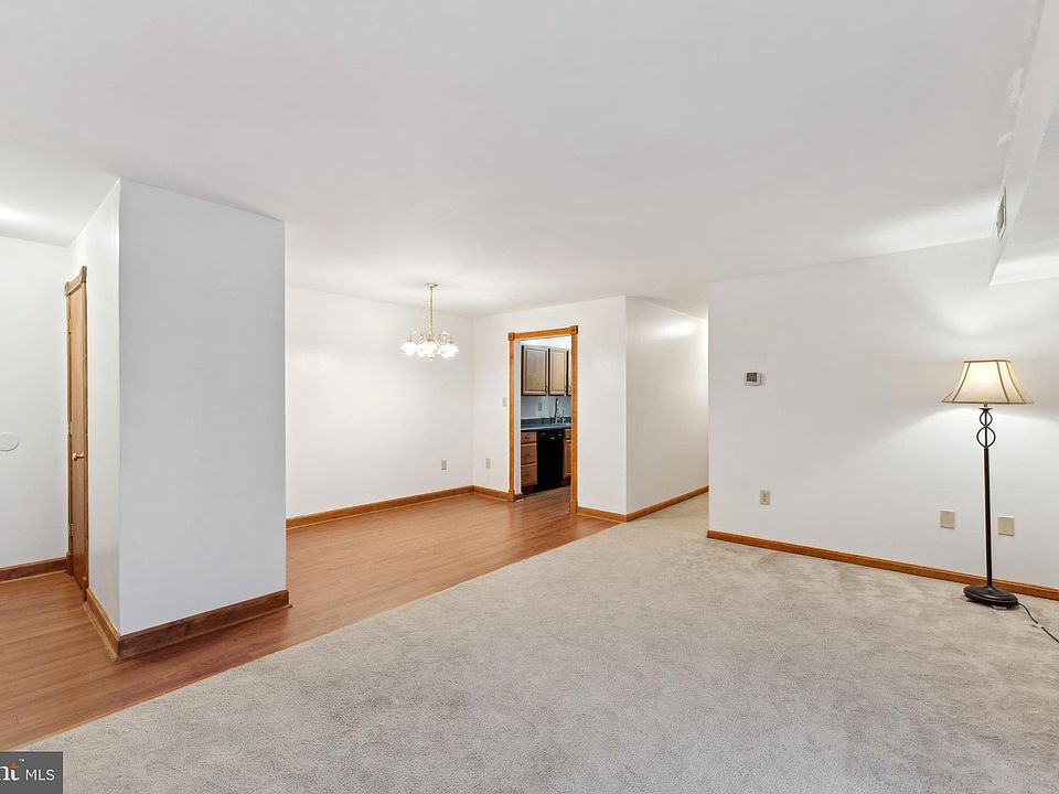 1st image of 10724 West Dr APT 104