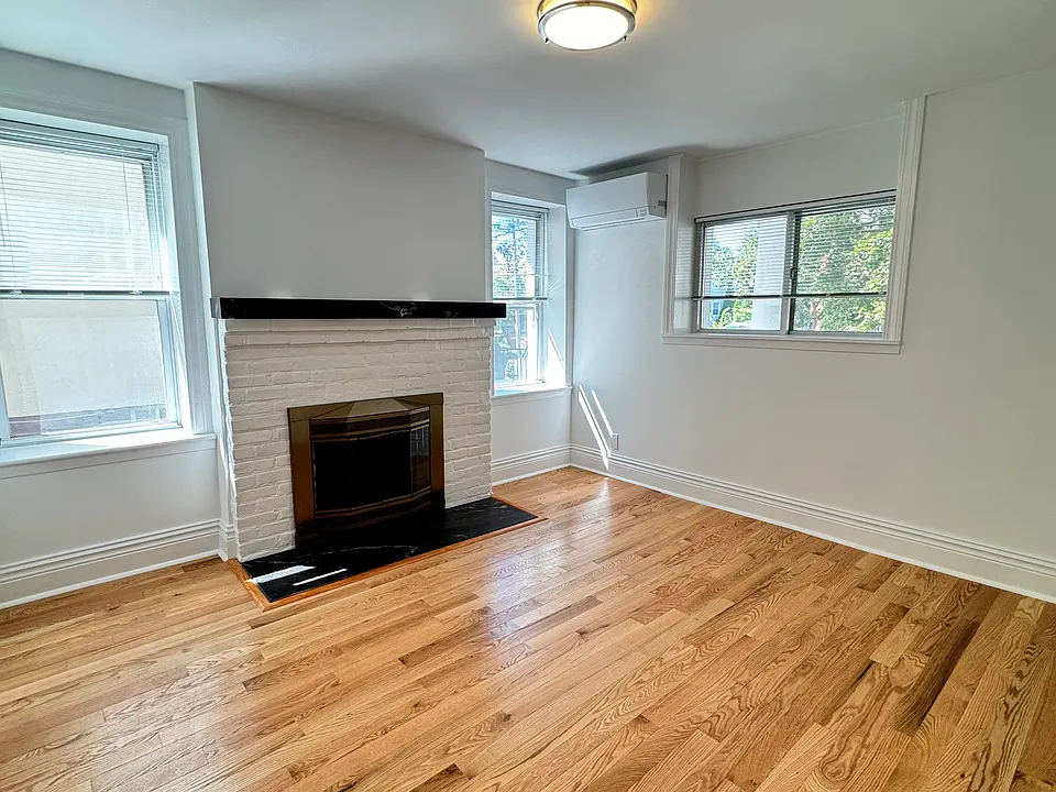 68 Lake Ave #1