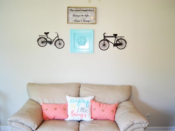 5th image of 1053 Beck Cir