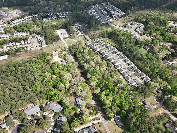 2nd image of 4200 Jane Ln