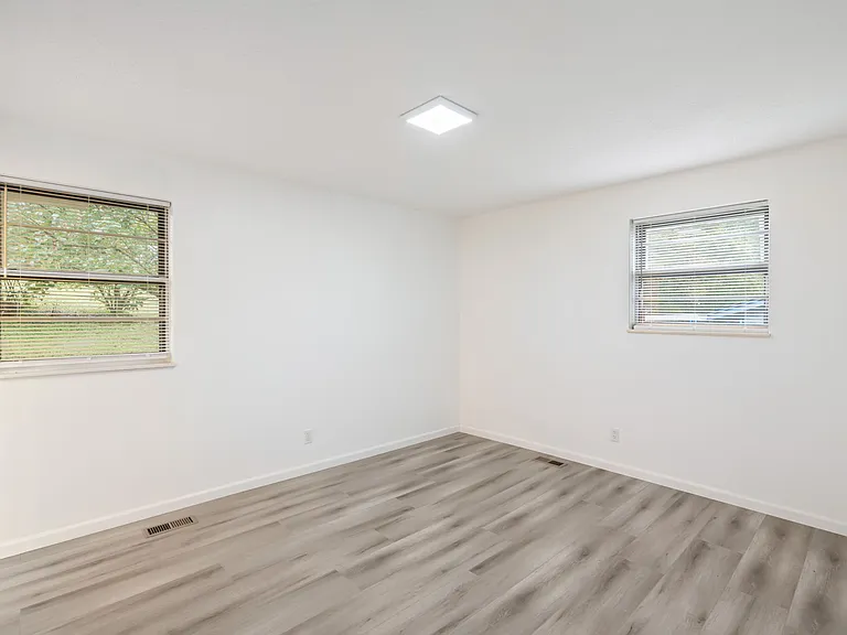 728 Birchbrook Dr — Photo 20