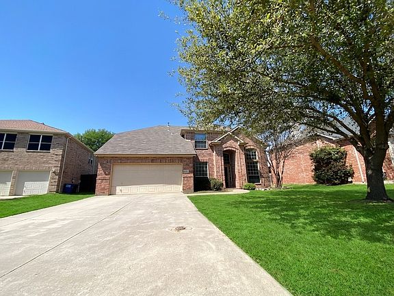 2nd image of 2113 Glen Manor Rd