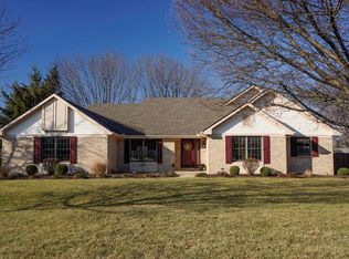 5 Whetstone Ct, Springboro, OH 45066