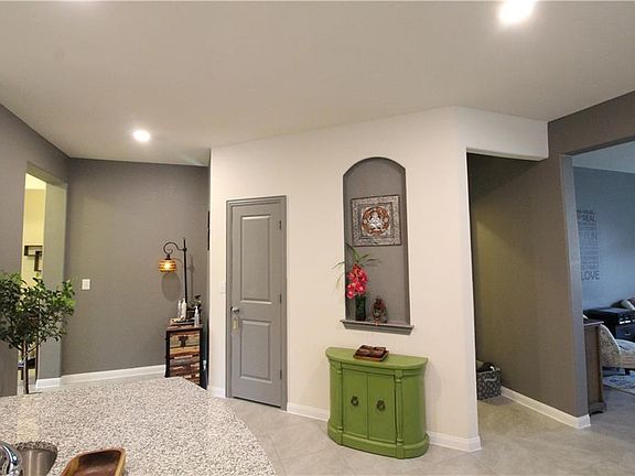 5th image of 14007 Madrigal Ln