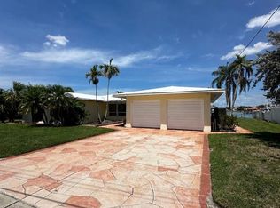 732 Pruitt Dr, Madeira Beach, FL 33708