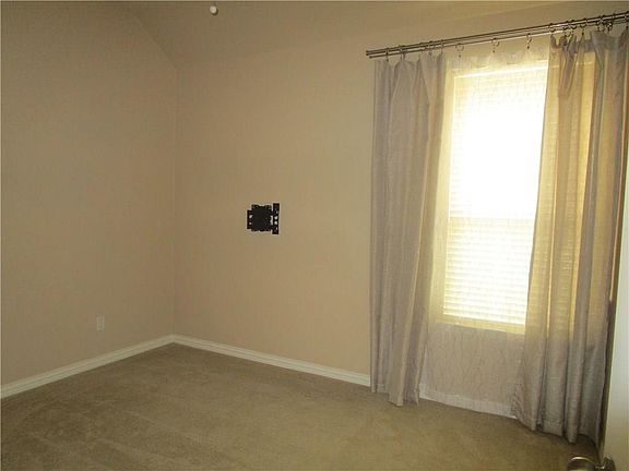 2nd image of 10409 Sedalia Dr