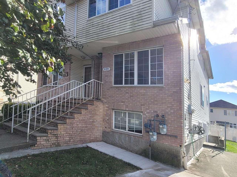 1st image of 928 Rockland Ave #2