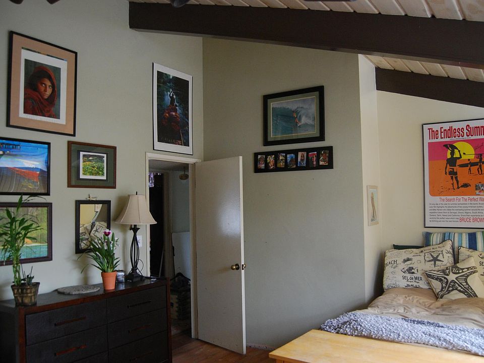 2nd image of 1065 Sunset Cliffs Blvd