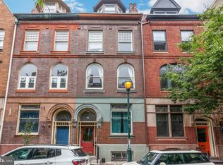 1109 Spruce St APT 1R, Philadelphia, PA
