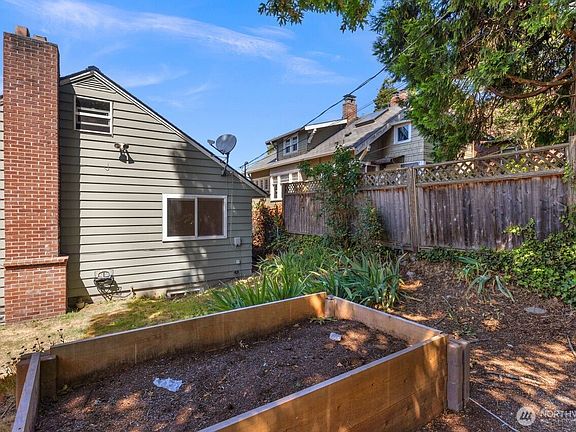 4th image of 5508 31st Avenue NE