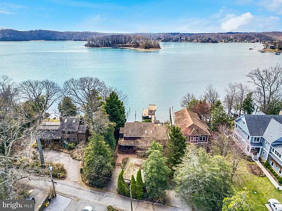 5th image of 245 Long Point Rd