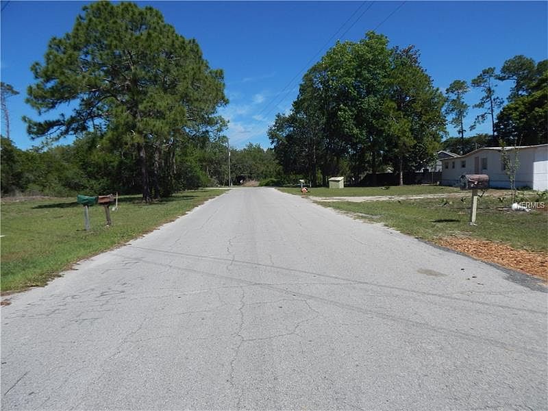 2nd image of 43440 Dixie Dr
