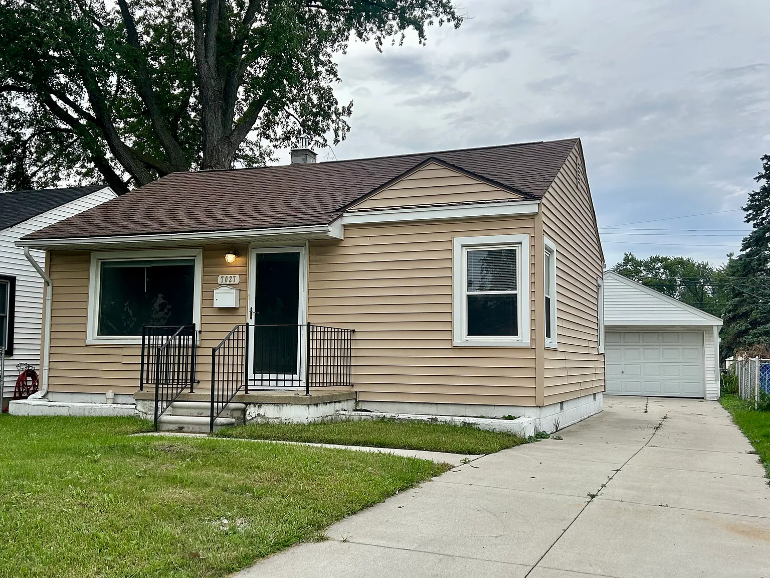 2 bed, 786 sqft, $1,300 — Photo 2