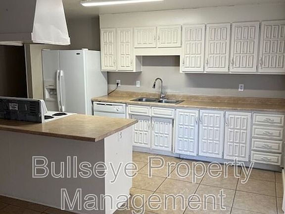 2nd image of 7956 W Mariposa Dr