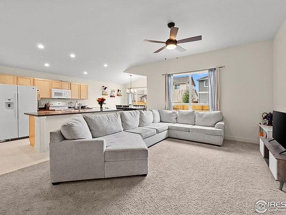 3rd image of 915 Milner Pass Rd