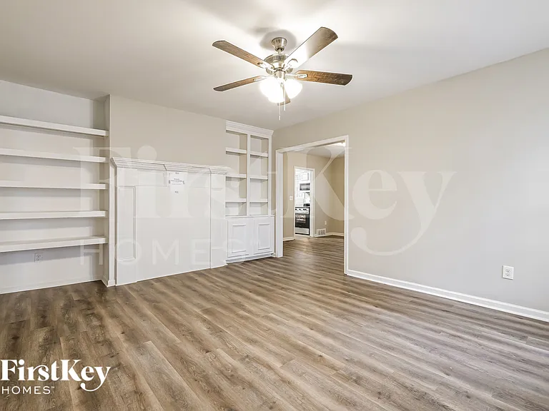 1749 S Alvarado Ter SW — Photo 9