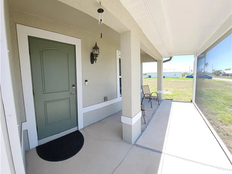 2109 NW 2nd Ave — Photo 34