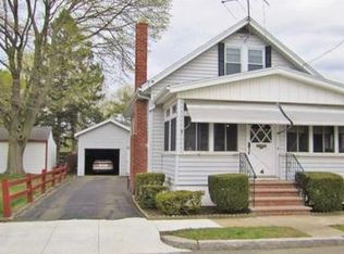 4 Norfolk Ave, Peabody, MA 01960